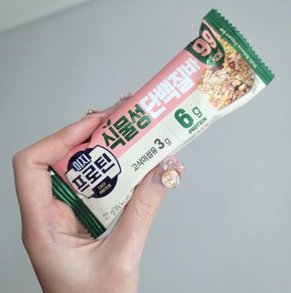 이지프로틴바 3종x각 2ea (고단백질바, 멀티단백질바, 식물성단백질바) — 5점을 준 리뷰어가 2024년 3월 올린 사용 사진