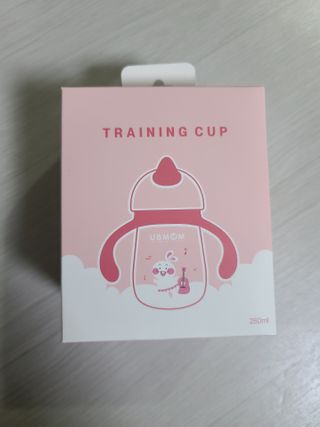 유비맘 트라이탄 코니빨대컵_컬러 랜덤 발송 — 3.5점을 준 리뷰어가 2021년 1월 올린 사용 사진
