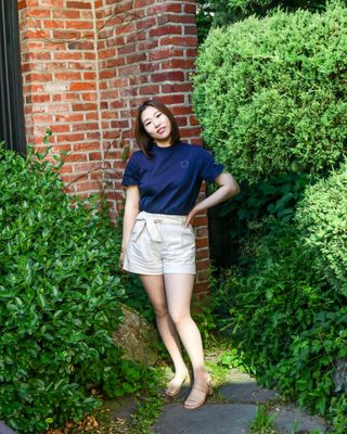 로서울 High Neck T-Shirt Navy, Gray — 5점을 준 리뷰어가 2021년 5월 올린 사용 사진