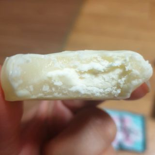 롯데제과 찰떡파이 크림치즈 — 5점을 준 리뷰어가 2021년 5월 올린 사용 사진