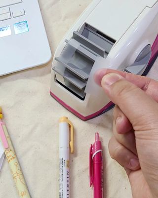 3M 한번의 터치로 깔끔하게 착! 원터치 테이프 디스펜서 — 1점을 준 리뷰어가 2023년 7월 올린 사용 사진