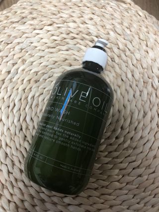 올리브 오일 스킨케어 컴퍼니 [OOSC] 촉촉 깨끗 내추럴리 너리시드 핸드워시 500ml — 5점을 준 리뷰어가 2021년 4월 올린 사용 사진