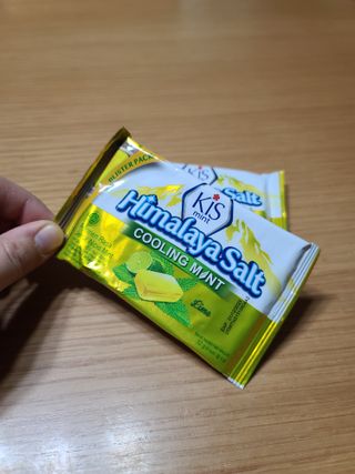 마요라 히말라야 솔트 캔디 2종-페퍼민트 맛, 라임민트 맛 — 5점을 준 리뷰어가 2022년 12월 올린 사용 사진