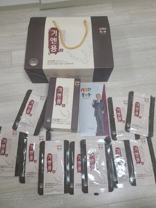 [몸엔용] 무더운 날씨에 국산녹용 기엔용으로 몸보신 50ml x 30포 — 5점을 준 리뷰어가 2021년 6월 올린 사용 사진