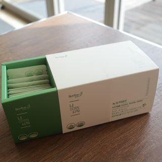 12월 15일 출시, 건강기능식품 브랜드 본리브 나 다운 시작 제품 3종 — 5점을 준 리뷰어가 2021년 2월 올린 사용 사진