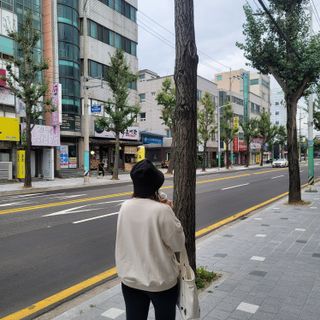 [스테이피플] STAYPEOPLE BUCKET HAT (BLACK) — 5점을 준 리뷰어가 2022년 9월 올린 사용 사진