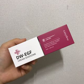 이지듀 DW-EGF 크림 다이브좀_콜라겐이 쏙쏙, 탄력피부로 다이빙 — 5점을 준 리뷰어가 2021년 2월 올린 사용 사진