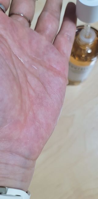 [스킨1004] 마다가스카르 센텔라 앰플 100ml — 5점을 준 리뷰어가 2024년 5월 올린 사용 사진