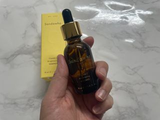 스킨큐어 산다화 비타민c 화이트닝 에센스 30ml — 5점을 준 리뷰어가 2023년 12월 올린 사용 사진