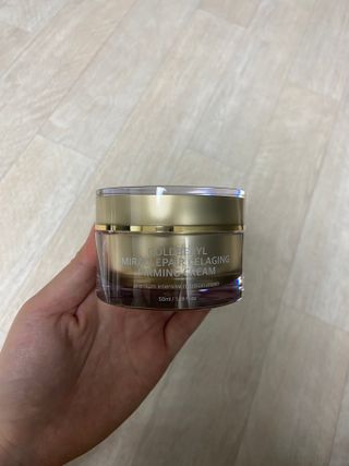 피부미 골드베릴 미라클페어 세레이징 퍼밍 크림 50ml — 5점을 준 리뷰어가 2021년 9월 올린 사용 사진