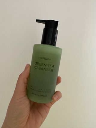 프리마인 메이크업과 들뜨는 각질까지 한방에 깐달걀로! 순하기까지한 셀베이스 그린티클렌저(200ml) — 5점을 준 리뷰어가 2023년 5월 올린 사용 사진