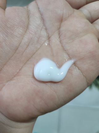 조향사 바디 앤 핸드 로션 화이트 포레스트 — 5점을 준 리뷰어가 2022년 6월 올린 사용 사진
