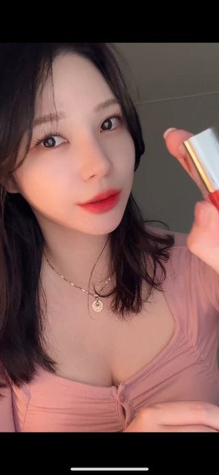 MF[밀리밀리] 프로틴 벨벳 립 플럼퍼 5종 — 5점을 준 리뷰어가 2024년 3월 올린 사용 사진