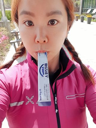 자연에온 아르긴포스 L-아르기닌 5555mg 스틱 15개입 1박스 — 5점을 준 리뷰어가 2021년 4월 올린 사용 사진