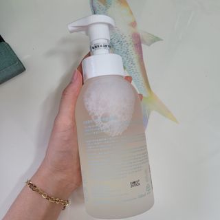 아미퓨어 [라이브] 피부장벽 강화를 위한 머랭 버블 클렌저 천연계면활성제로 온가족 사용가능 — 5점을 준 리뷰어가 2021년 6월 올린 사용 사진
