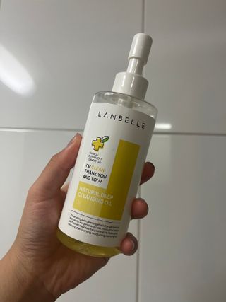 랑벨 내츄럴 딥 클렌징 오일 200ml (저자극 약산성 천연 클렌징) — 5점을 준 리뷰어가 2022년 10월 올린 사용 사진