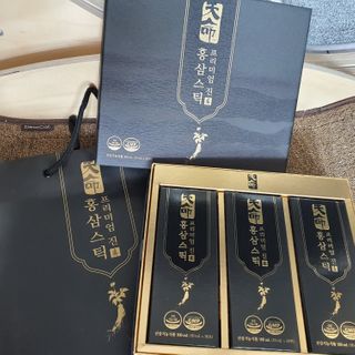헬스업_천명진프리미엄홍삼스틱_10ml x 30포 — 5점을 준 리뷰어가 2021년 2월 올린 사용 사진