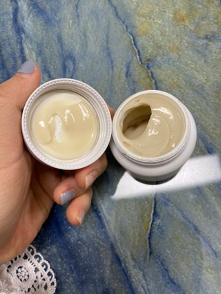 AYU25[아유트웬티파이브]다마스크로즈워터 베이스 천연 수분 촉촉 크림 — 5점을 준 리뷰어가 2021년 4월 올린 사용 사진