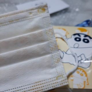 [숨그림]  덴탈마스크 짱구 우리아이 그리고 내가 쓰는 믿을수있는 케릭터 마스크  16종 — 4점을 준 리뷰어가 2021년 9월 올린 사용 사진