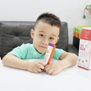 베거스코리아 [콜리케어] 키즈 홍삼콜리 딸기맛 14포 — 4.5점을 준 리뷰어가 2021년 5월 올린 사용 사진