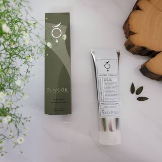 올리브 오일 스킨케어 컴퍼니 [OOSC] 보송보송한 내추럴리 너리시드 핸드크림 125ml — 3.5점을 준 리뷰어가 2021년 4월 올린 사용 사진