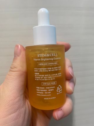 체르엠 스템앤셀 비타민 브라이트닝 에센스 30ml 1개 — 5점을 준 리뷰어가 2022년 2월 올린 사용 사진
