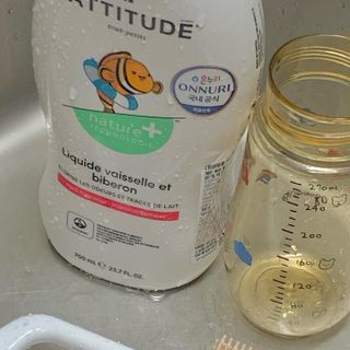 에티튜드 천연 젖병세정제 무향 700ml 1종 주방세제 EWG올그린 순한 비건 세제 — 5점을 준 리뷰어가 2022년 8월 올린 사용 사진
