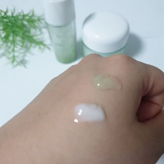김정문알로에 큐어 큐어 알로에 리프레쉬 젤리 세럼, 큐어 알로에 하이드로 젤리 크림 — 5점을 준 리뷰어가 2021년 4월 올린 사용 사진