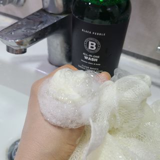 블랙페블 남성청결제 올인원 바디워시 클린 웨이브 — 4점을 준 리뷰어가 2021년 5월 올린 사용 사진