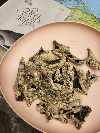 오봉산꽃부각 [만나식품] 오봉산 꽃부각 3가지 맛(오리지널, 새우맛, 매운고추맛) — 5점을 준 리뷰어가 2023년 1월 올린 사용 사진