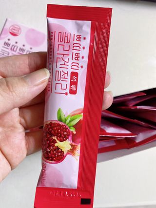 헬스업_쁘띠쁘띠석류콜라겐젤리_20g x 14포 — 5점을 준 리뷰어가 2021년 3월 올린 사용 사진