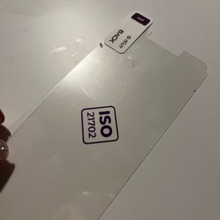 아클리브 Eco 항균 항바이러스 액정 보호필름(iPhone) — 4.5점을 준 리뷰어가 2022년 7월 올린 사용 사진