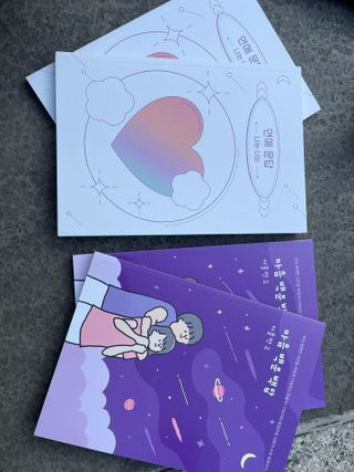 워터멜론컴퍼니 마음 백문 백답 / 가족 연애 진로 결혼 부모님 친구 우정 문답100문 100답 — 5점을 준 리뷰어가 2022년 10월 올린 사용 사진