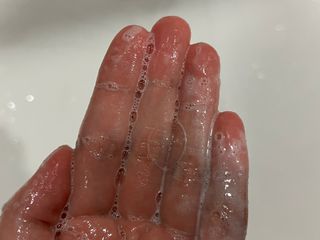 프리마인 더이상 뻣뻣하고 효과없는 탈모샴푸는 NO. 근본부터 케어하는 셀베이스 그린티샴푸(500ml) — 5점을 준 리뷰어가 2023년 2월 올린 사용 사진
