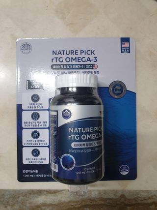 서울약사신협 네이처픽_알티지오메가3_1,205mg x 180캡슐 — 5점을 준 리뷰어가 2021년 9월 올린 사용 사진