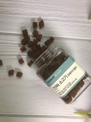 페페로니 진짜 오메가3 연어+소고기 180g+180g — 5점을 준 리뷰어가 2021년 7월 올린 사용 사진