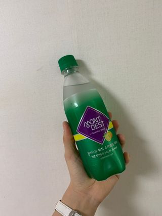 몽베스트 Montbest with Sparkling water Lemon OR Lime 20병(랜덤) — 5점을 준 리뷰어가 2022년 8월 올린 사용 사진