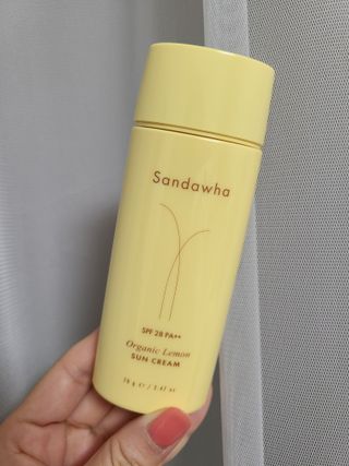 스킨큐어 산다화 유기농 레몬썬크림 — 5점을 준 리뷰어가 2022년 4월 올린 사용 사진
