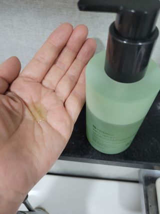 스킨큐어 산다화 순한 클렌징 동백 오일 200ml — 5점을 준 리뷰어가 2023년 4월 올린 사용 사진