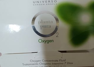 유니베르소 산소앰플 7일 집중케어 앰플 — 3점을 준 리뷰어가 2021년 4월 올린 사용 사진