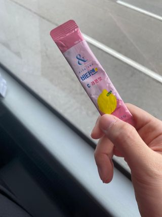 비타앤C 레몬맛, 망고맛 — 5점을 준 리뷰어가 2021년 6월 올린 사용 사진