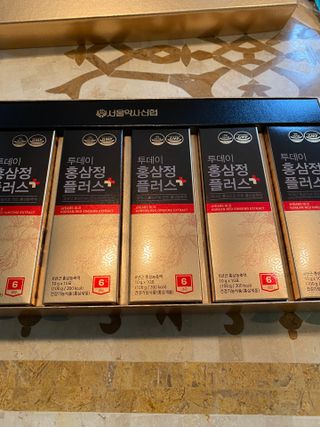 서울약사신협_투데이홍삼정플러스스틱_10g x 60포 — 5점을 준 리뷰어가 2021년 7월 올린 사용 사진