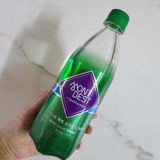 몽베스트 Montbest with Sparkling water Plain 20병 — 5점을 준 리뷰어가 2022년 12월 올린 사용 사진