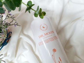 프리[닥터문] 유산균 락토케어 질경초 여성청결제 1000ml (젤타입) — 5점을 준 리뷰어가 2022년 5월 올린 사용 사진
