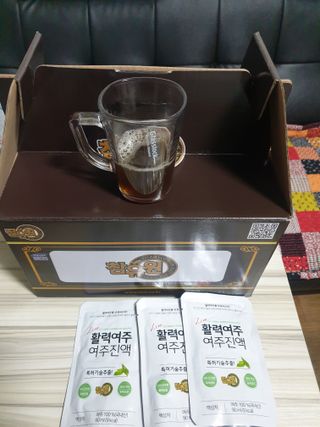 참유원 특허제조 활력 여주진액 여주즙 50포 — 5점을 준 리뷰어가 2022년 1월 올린 사용 사진