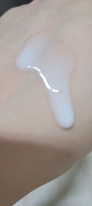 리더스코스메틱 리더스 카밍 바이오틱스 에센스 워터 — 3점을 준 리뷰어가 2021년 10월 올린 사용 사진