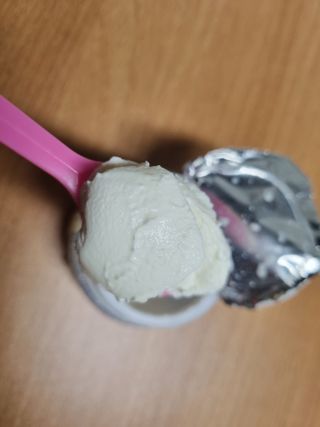 매일바이오 그릭요거트 오리지널 플레인 4개, 로스터리 커피믹스 4개 — 4점을 준 리뷰어가 2021년 12월 올린 사용 사진