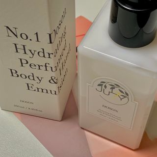줄라이 모닝 _ JULY MORNING 줄라이모닝 하이드레이팅 퍼퓸드 바디앤핸드 에멀젼 — 5점을 준 리뷰어가 2021년 9월 올린 사용 사진