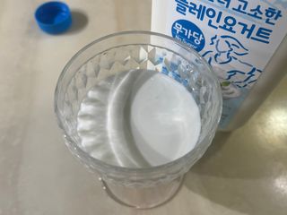 프리_[덴마크] 진하고 더 고소한 플레인 요거트 1.8L — 4.5점을 준 리뷰어가 2025년 5월 올린 사용 사진