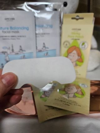 세뚜아(Cettua) 세뚜아 스티키 포어 패치 Cettua Sticky Pore Patch — 4점을 준 리뷰어가 2023년 8월 올린 사용 사진